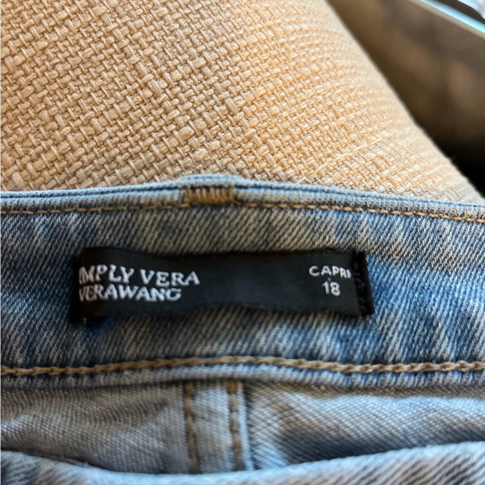 Simply Vera Cropped Jeans